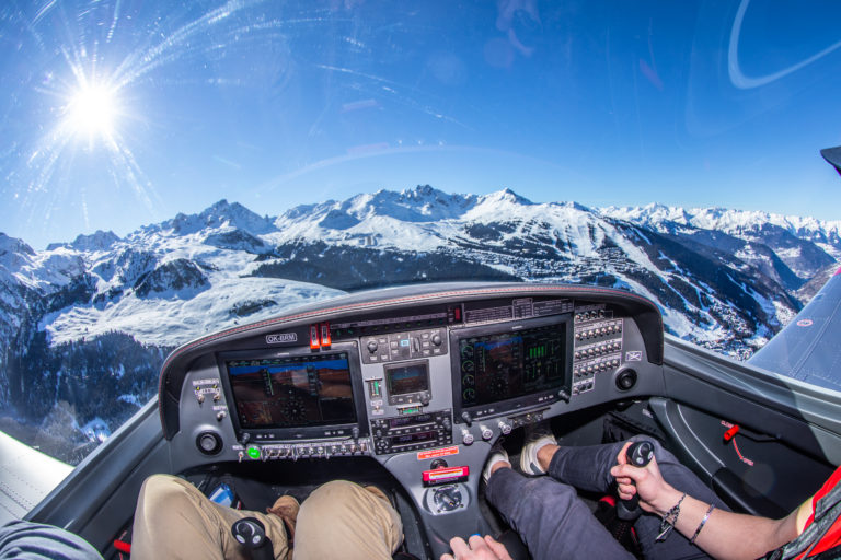 B23 915 Cockpit Mont Blanc